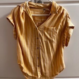 Yellow & White Beach Button Up Short Sleeve Shirt